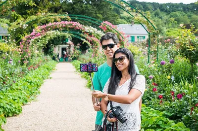 Versailles & Giverny: Unveiling French Art & History on a Day Trip