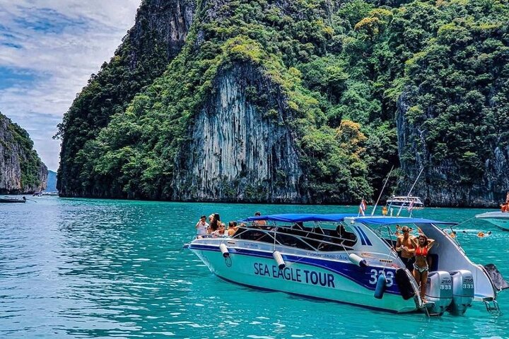Phi Phi Islands Adventure: A Krabi Speedboat Day Tour to Paradise