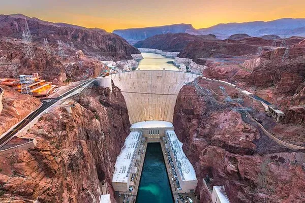Hoover Dam Walk & Emerald Cave Kayak Tour