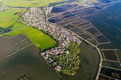 Elevate Your Journey: Unforgettable Hue to Hoi An Private Car Adventure