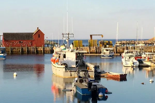 Uncover Coastal Charms: Private Day Trip to Salem & North Shore