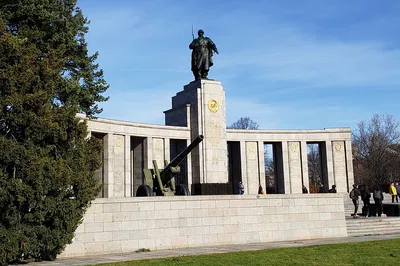 Uncover Berlin's Dark Past: Private Third Reich History Tour