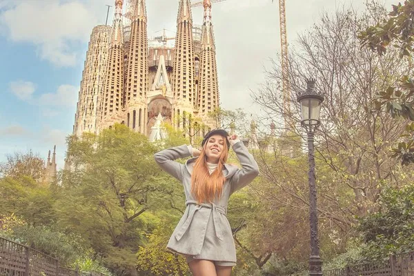 Barcelona & Montserrat Tour with Hotel/Port Pickup