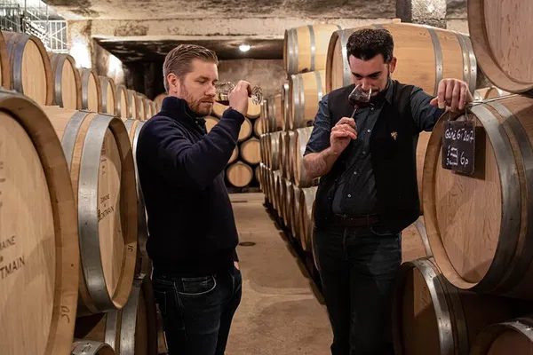 Burgundy Wine Passion: Taste, Discover & Buy in Beaune