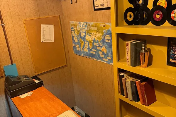 Step into Chaos: Society Zero Pawn Shop Escape Room Thrills!