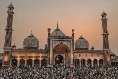 Discover Delhi's Soul: A Private Full-Day Cultural Immersion