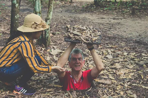 Cu Chi Tunnels Private Tour: Saigon History by Car