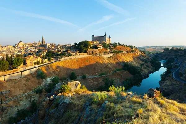 Uncover Toledo's Treasures: A Personalized 3-Hour Cultural Odyssey