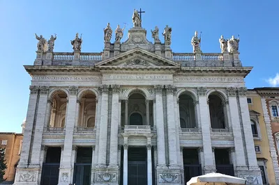 Rome's Holy Doors: Unveiling History & Faith