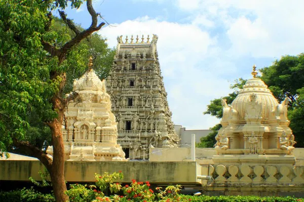 Bengaluru's Spiritual & Architectural Marvels: A Private Temple Tour