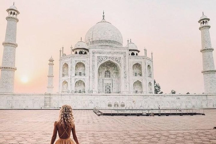 https://images.dyvarcity.com/experience-images/dyvarcity_56fb5beb41890fc31c8bb55da_57.jpg