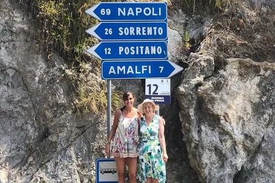 Stress-Free Transfers: Rome to Positano Private Car Service