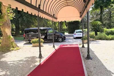Luxury Private Transfers: Florence to Tuscany's Finest Destinations