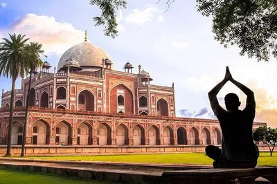 Discover Delhi's Splendor: A Private Full-Day Historical Journey