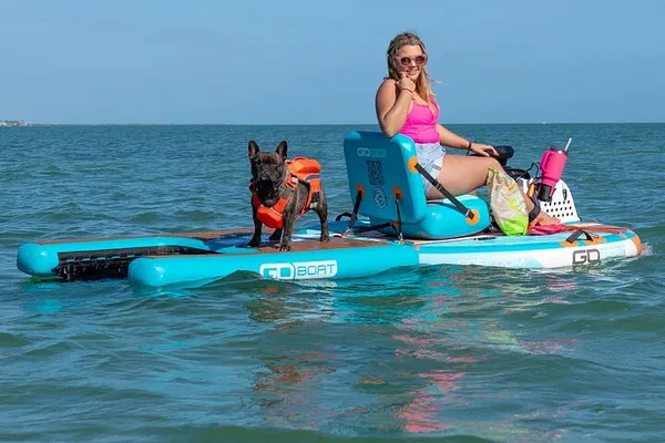 Glide on OWA Lake: GoBoat Rental Fun!