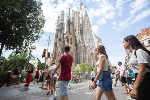 Sagrada Familia: Skip-the-Line Guided Tour