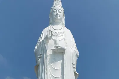 Discover Da Nang's Treasures: Linh Ung Pagoda, Marble Mountains & Hoi An Ancient Town