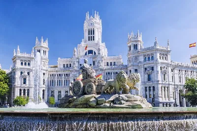 Uncover Madrid's Hidden History: A Wild West Exploration Game