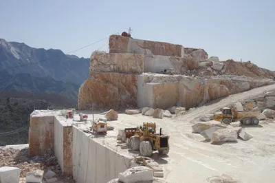 Carrara Marble Quarry & Pietrasanta Art Tour
