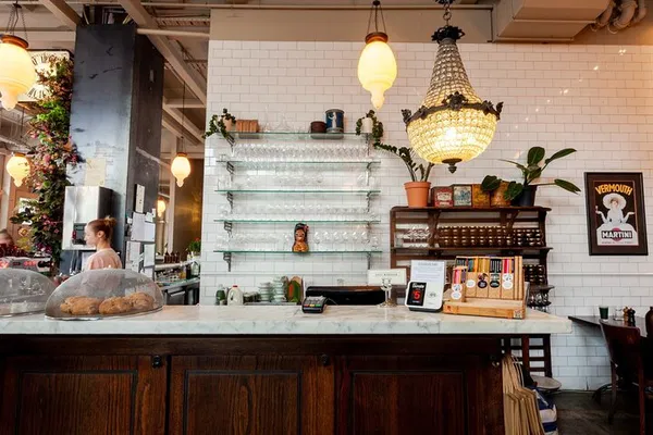 Wellington's Culinary Gems: A Delicious Walking Tour