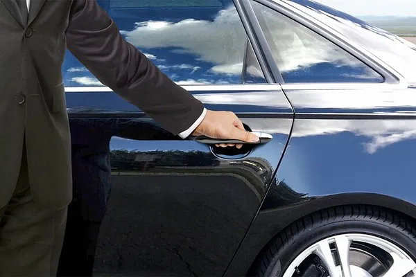 Stress-Free Paris Transfers: Airport to Hotel or Vice Versa!