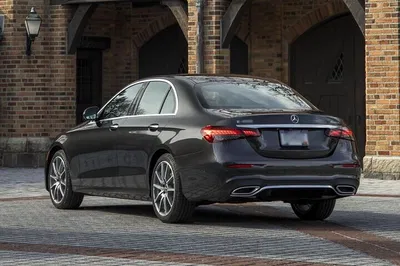 Luxury Arrival: Amsterdam Port to City Private Transfer