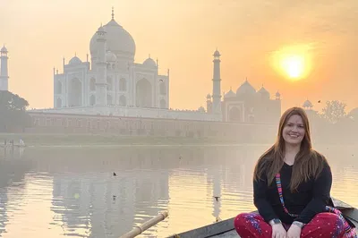 Unforgettable Agra: Private Taj Mahal Tour from Delhi by Car
