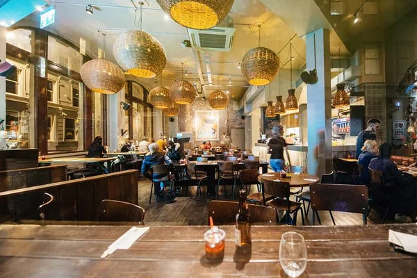 Bristol Pub Hopping Adventure: Uncover History with Local Brews!