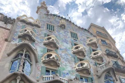 Gaudí's Casa Batlló: A Sensorial Masterpiece Unveiled