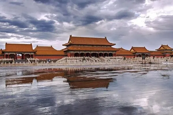 Uncover Beijing's Treasures: Private Tour of the Forbidden City and Great Wall
