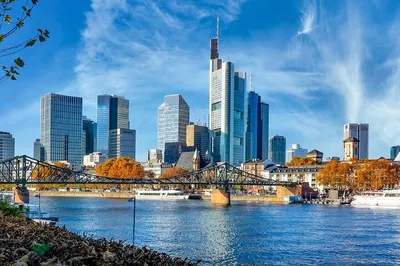 Bruges to Frankfurt Private Transfer: Bonn Stopover & Sightseeing