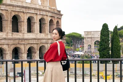 Rome Photo Shoot: Capture Artistic Memories with a Pro!