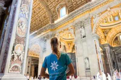 Ascend to Awe: St. Peter's Basilica, Crypts & Dome Small-Group Tour