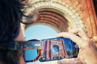 Barcelona Phone Photography Class: Park & Old Town!