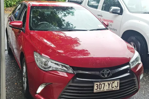 Stress-Free Gold Coast Arrival: Private Transfer to Surfers Paradise Awaits!