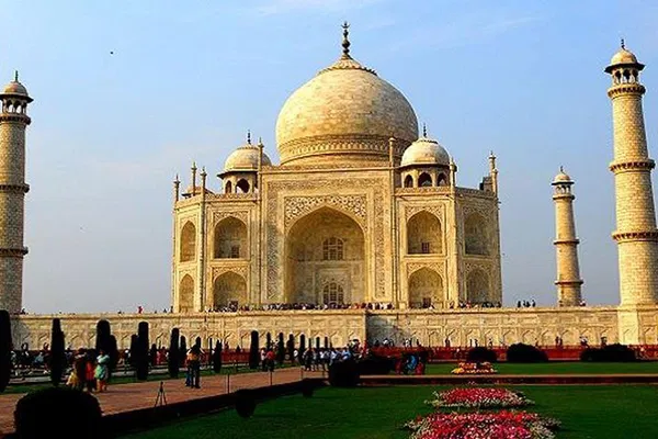 Taj Mahal Day Tour from Delhi: Skip-the-Line & Lunch