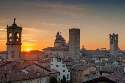 Unveiling Bergamo's Renaissance Charm: A Luxurious Private Tour from Milan