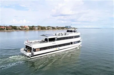 Charleston Sunset Cruise: Blues, BBQ & Harbor Views