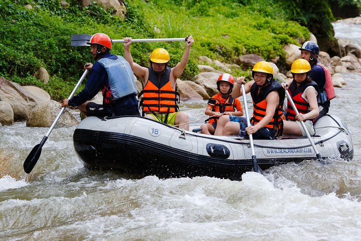 Phang Nga Adventure: Thrilling Whitewater Rafting in Tone Pariwat!