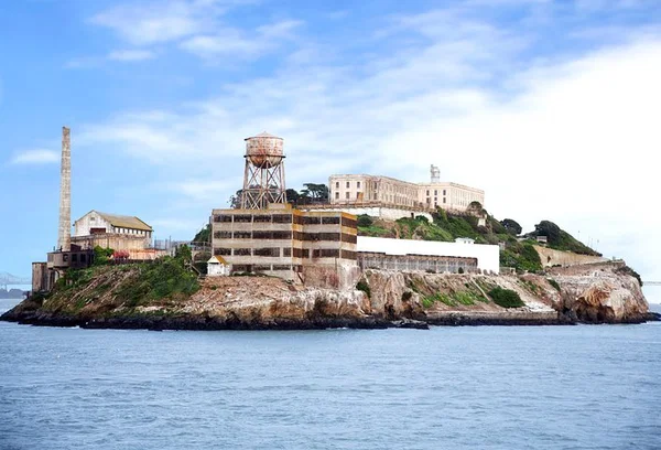 Unforgettable Day Trip: Alcatraz, Muir Woods & Sausalito Adventure