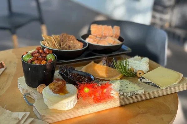 Yarra Valley Foodie Tour: Cheese, Chocolate & Tea