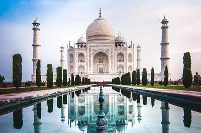 Unveiling India's Majesty: A Luxurious Golden Triangle Journey