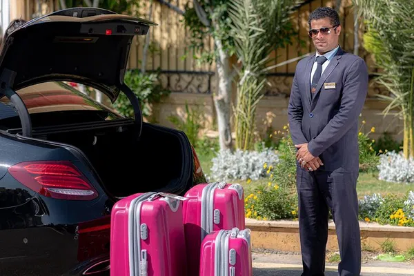 Dubai Airport Transfer: Private Ride to Your Hotel