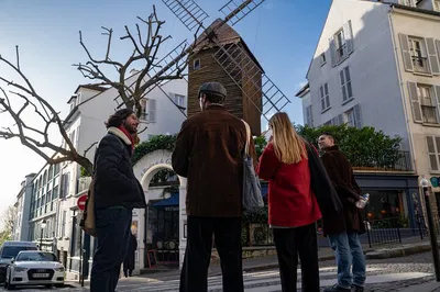 Montmartre Food Tour: Taste Paris' Sweetest Secrets