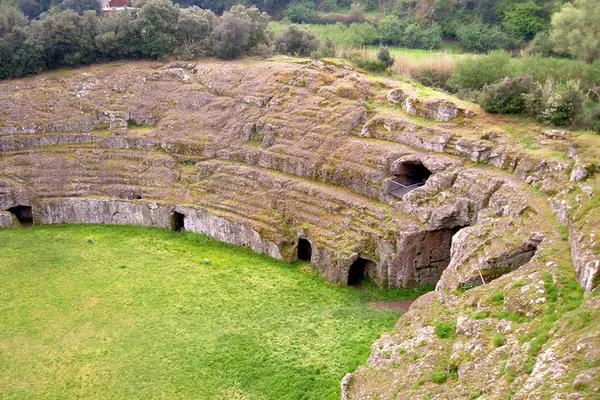 Unearth Rome's Ancient Secrets: A Dog-Friendly Archaeological Adventure