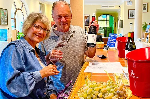 Châteauneuf-du-Pape Wine Tour: Uncover Rhône's Oldest Appellation!