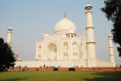 Unveiling Agra's Majesty: A Whirlwind Taj Mahal Day Trip from Delhi