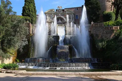 Hadrian's Villa & Villa d'Este: Small-Group Day Trip