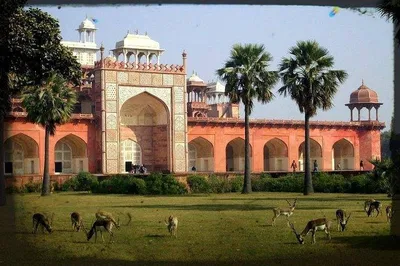 Agra's Cultural Gems: A Short Tour to Akbar's Tomb, Gurudwara, and Dayalbagh