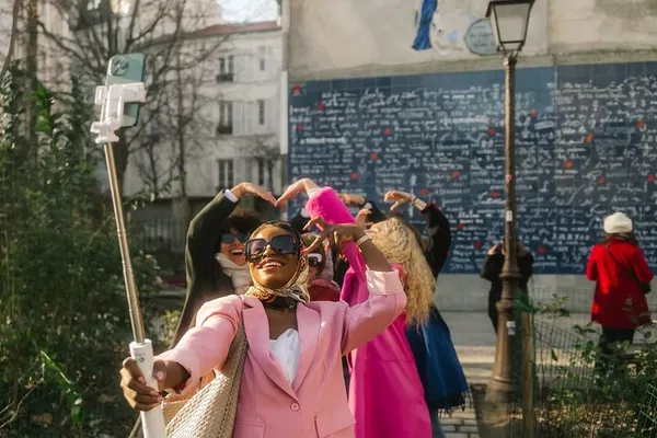 Emily in Paris Tour: Walk Montmartre's Charming Film Spots